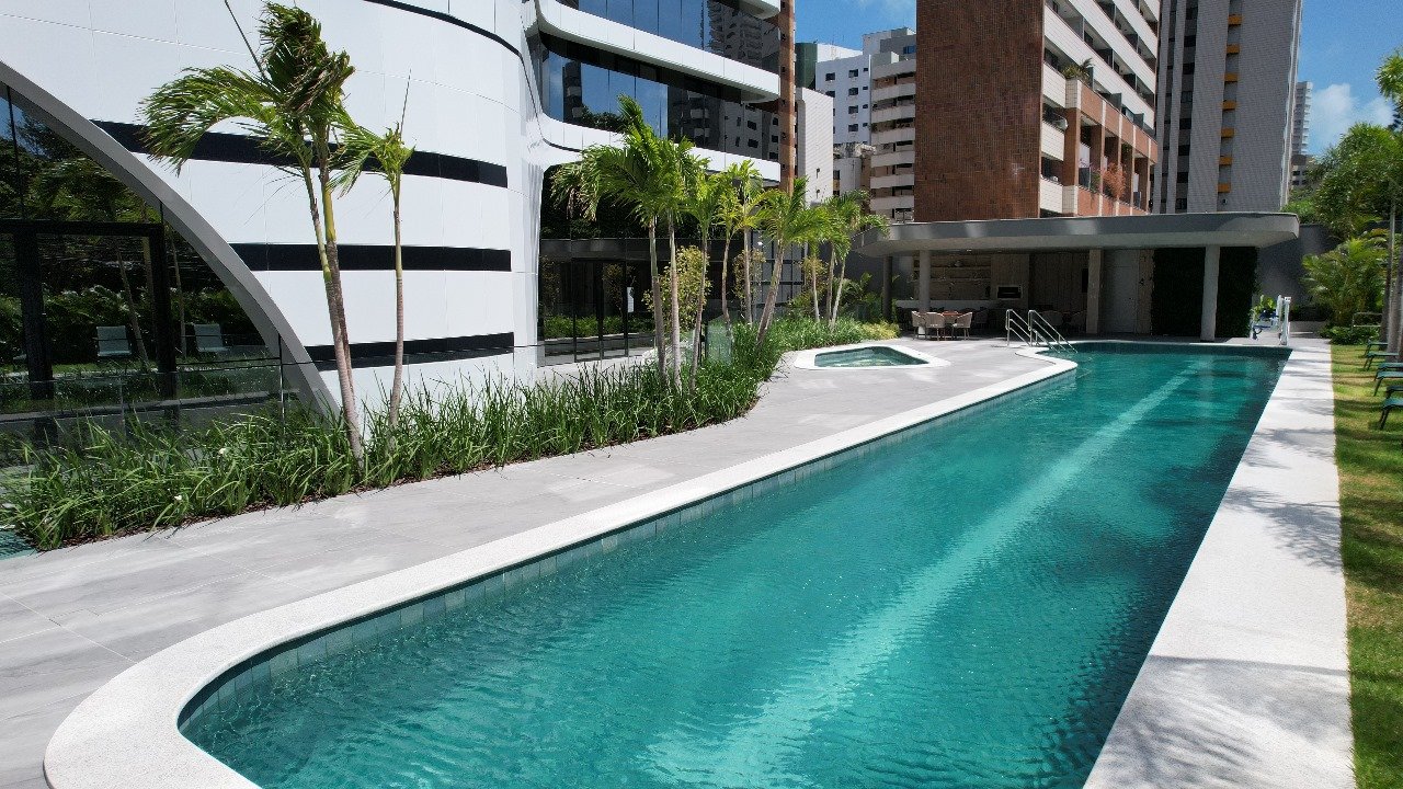 PISCINA (1)